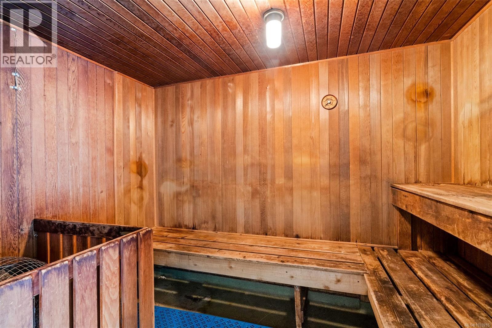 705 620 Toronto Street, Victoria