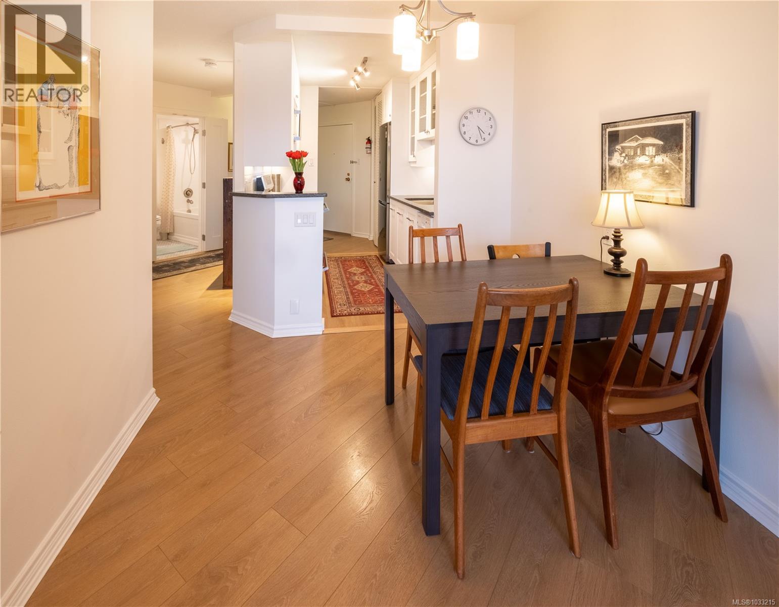 705 620 Toronto Street, Victoria