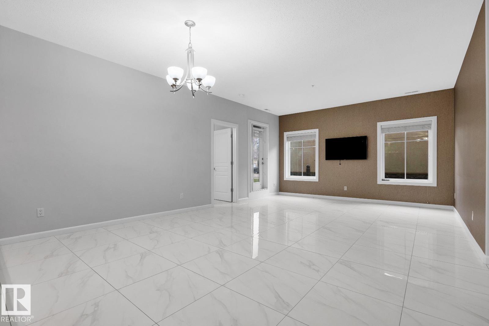 #105 160 Magrath NW NW NW, Edmonton