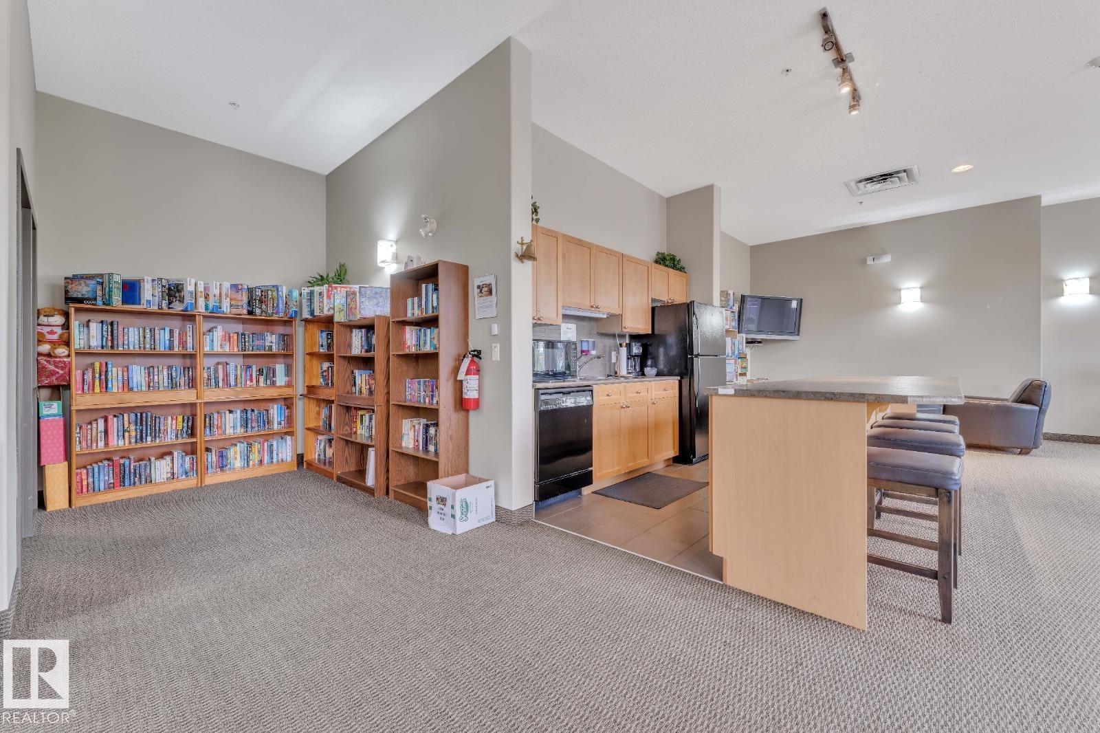 #105 160 Magrath NW NW NW, Edmonton