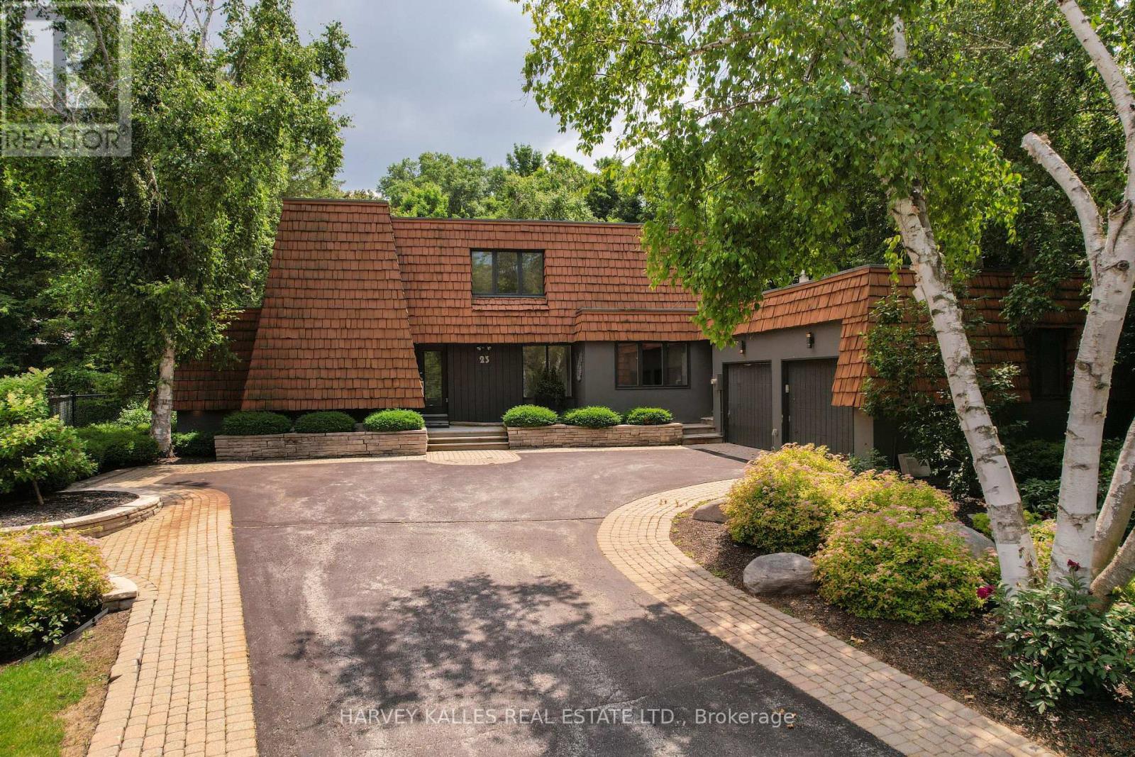 23 ROYAL OAK DRIVE - 1