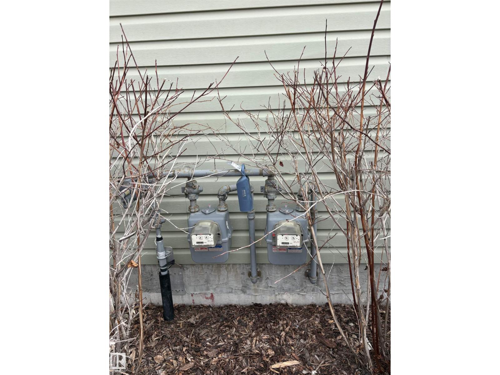 #2 6520 2 AV SW SW, Edmonton