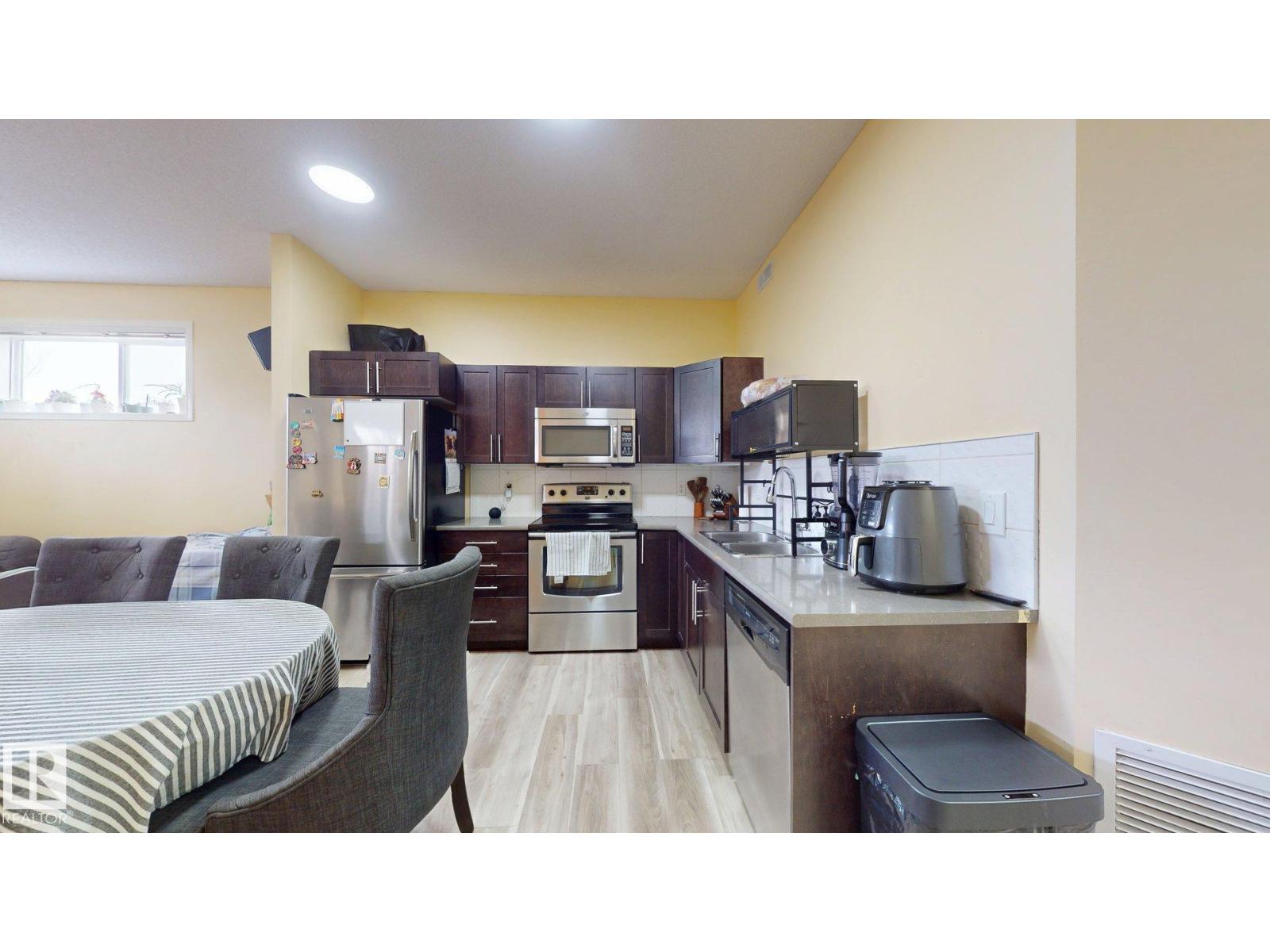 #2 6520 2 AV SW SW, Edmonton