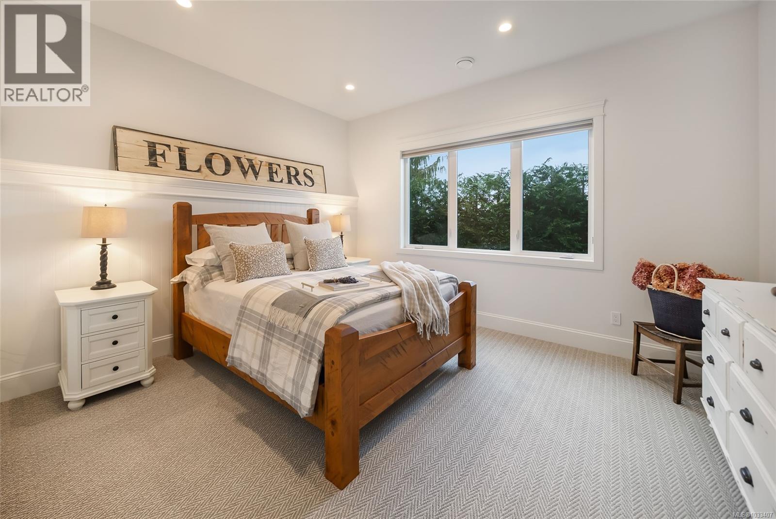 754 Nelson Rd - 33