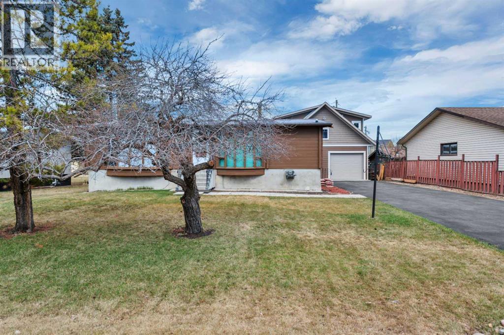 5228 50B Avenue, Sylvan Lake