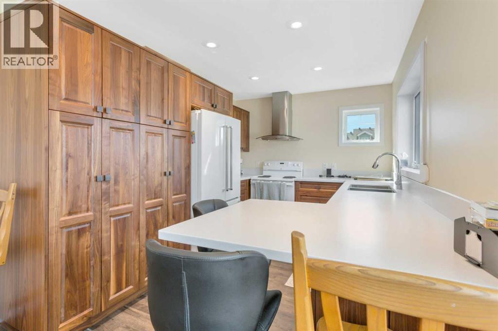 5228 50B Avenue, Sylvan Lake