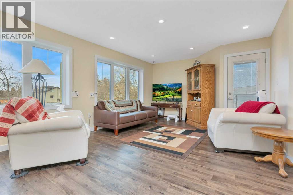 5228 50B Avenue, Sylvan Lake