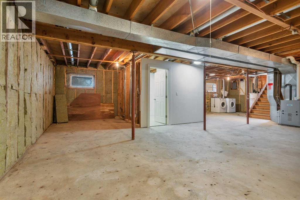 5228 50B Avenue, Sylvan Lake