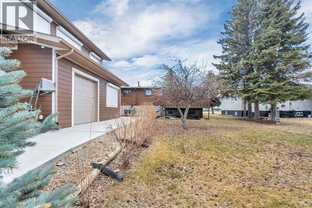 5228 50B Avenue, Sylvan Lake