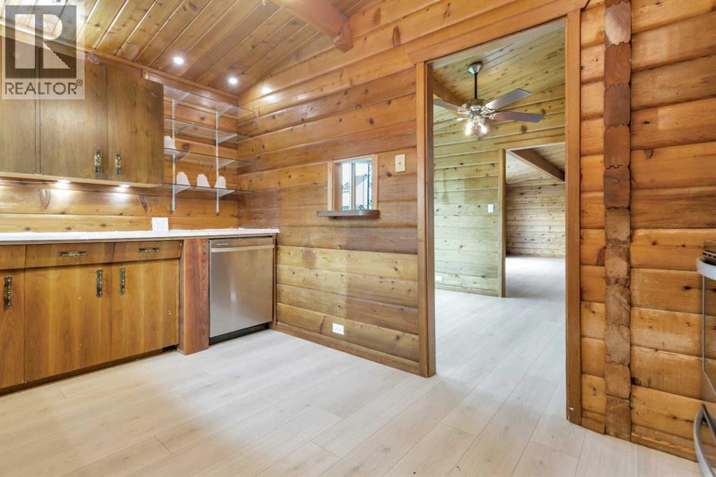 5228 50B Avenue, Sylvan Lake