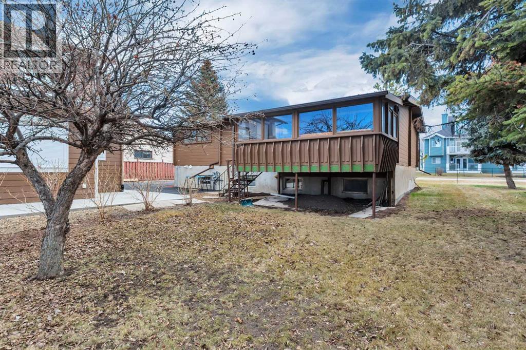 5228 50B Avenue, Sylvan Lake
