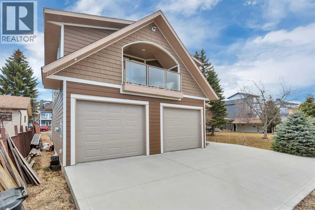 5228 50B Avenue, Sylvan Lake
