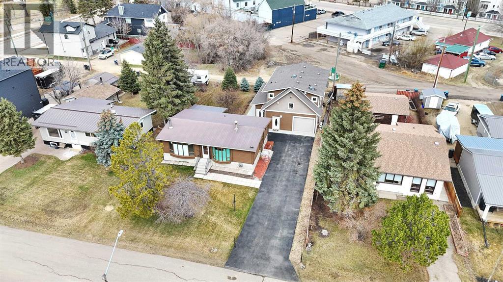 5228 50B Avenue, Sylvan Lake