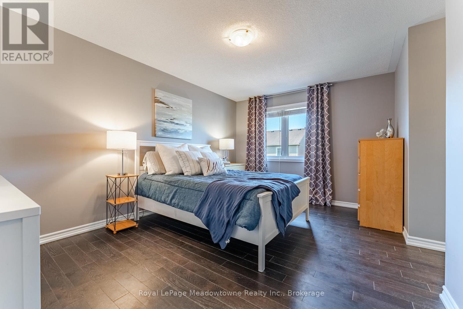 325 GLEAVE TERRACE - 23
