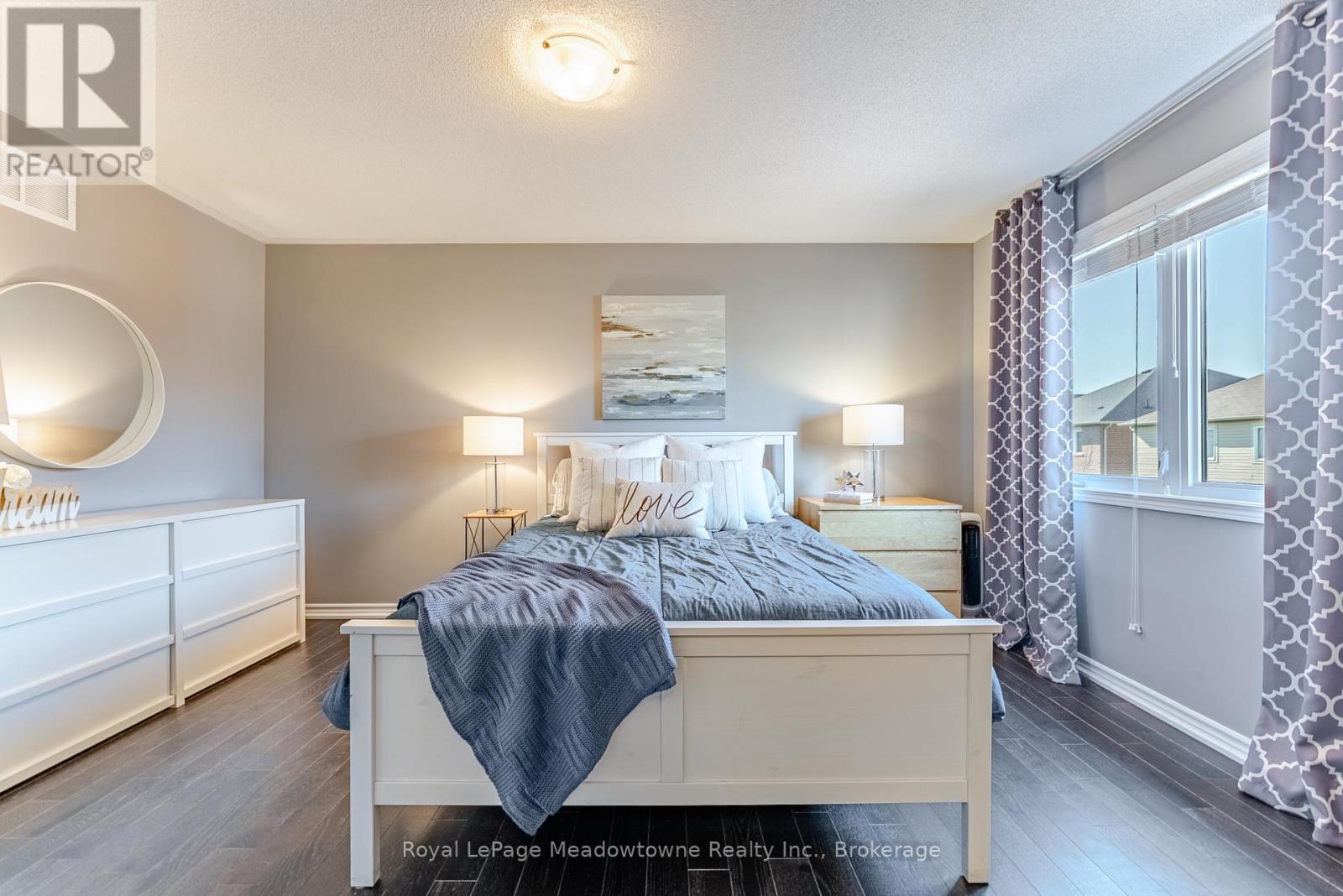 325 GLEAVE TERRACE - 24