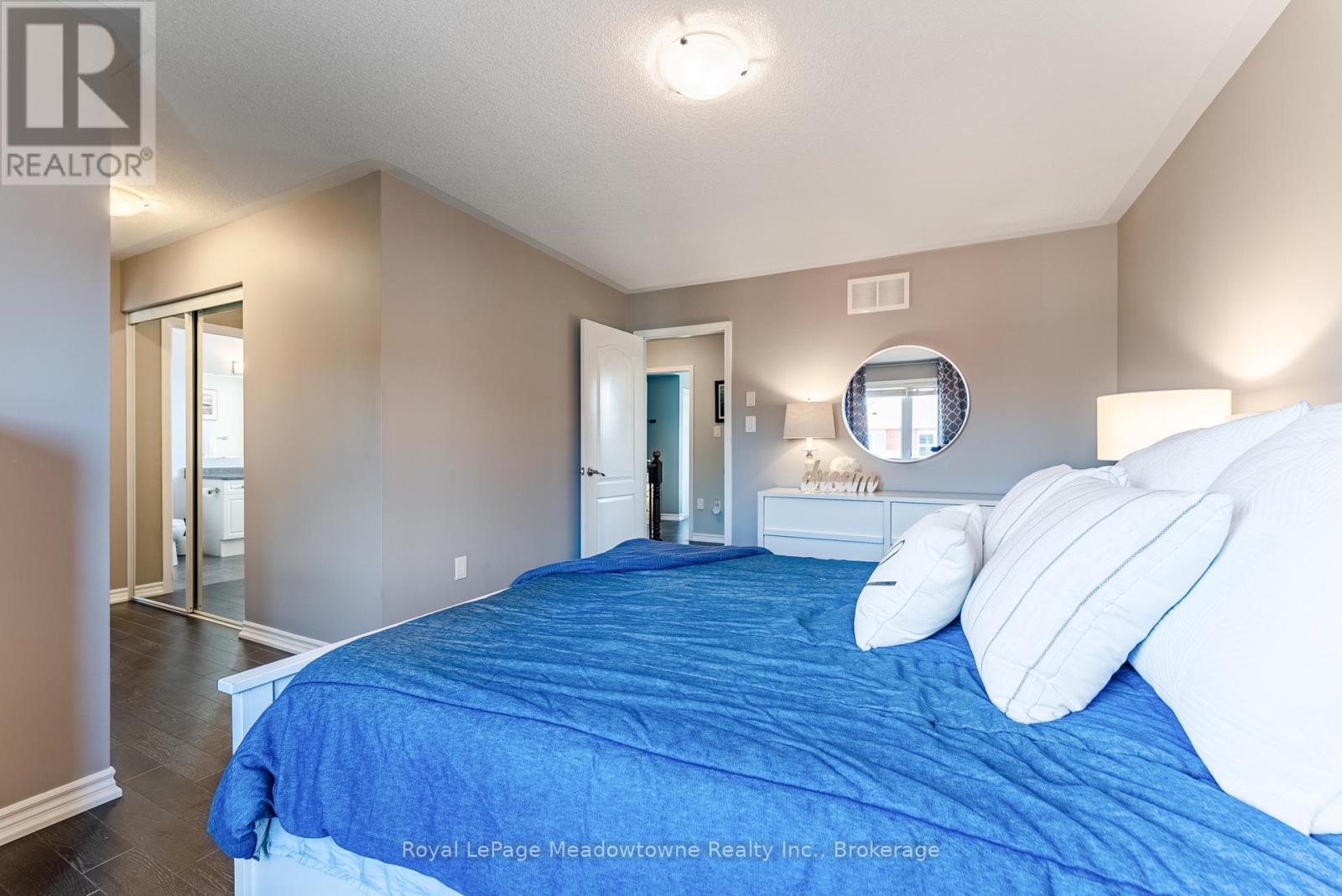 325 GLEAVE TERRACE - 25