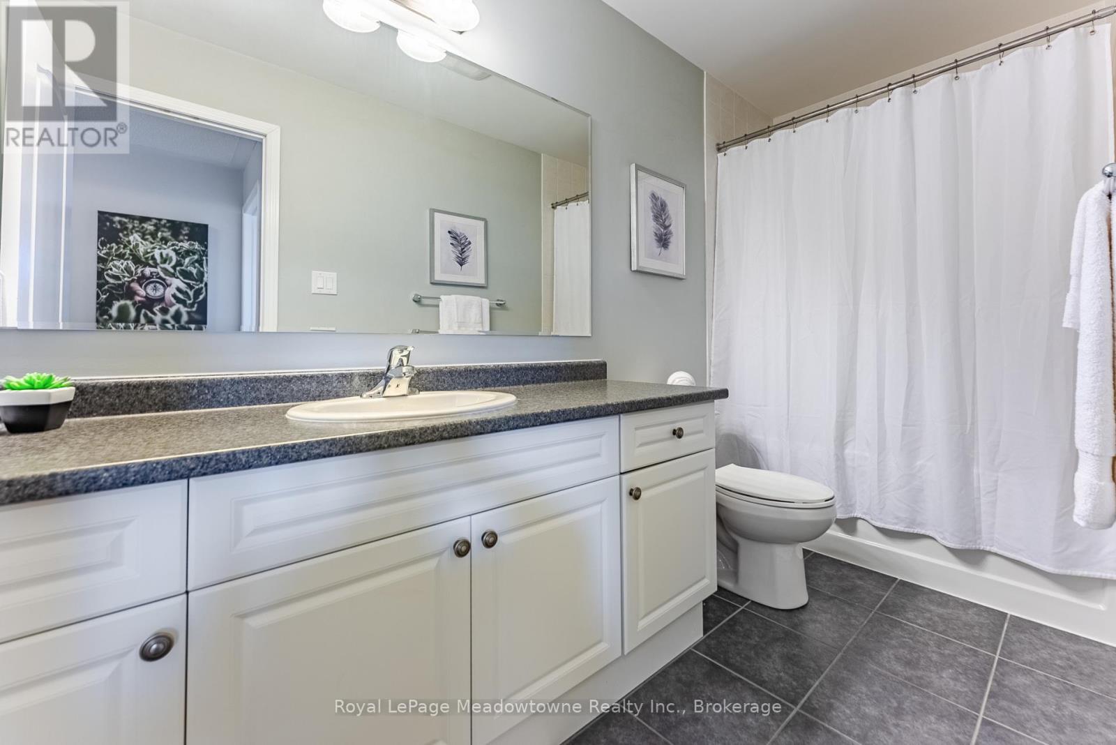 325 GLEAVE TERRACE - 32