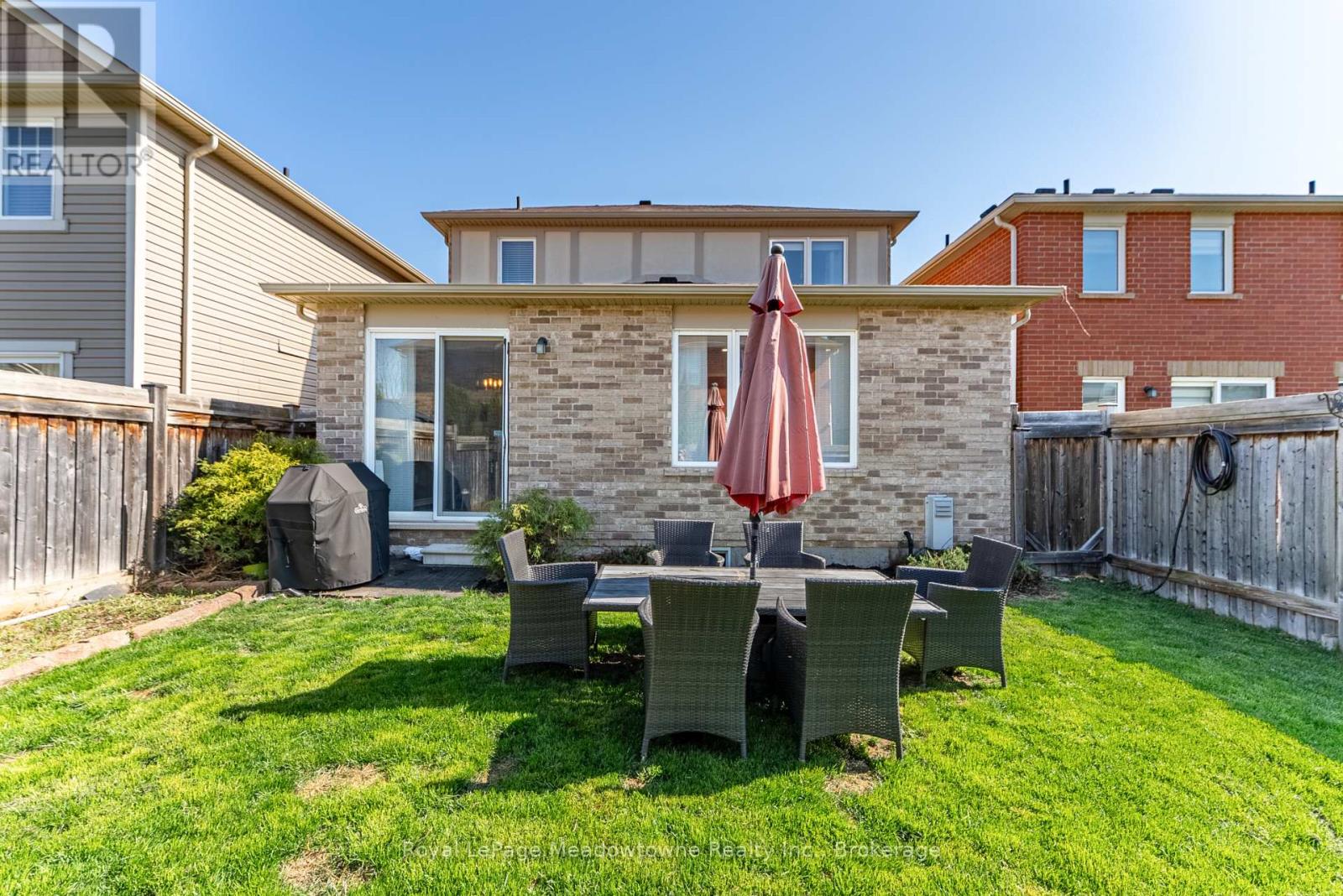 325 GLEAVE TERRACE - 36