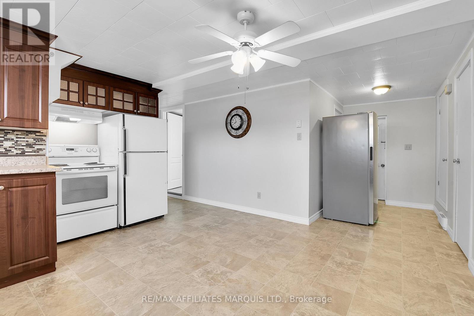 Basement Apartment Kitchen/Dining