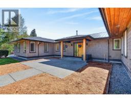 Living room - 4287,4289 Marsden Rd, Courtenay, BC V9N9N4 Photo 6
