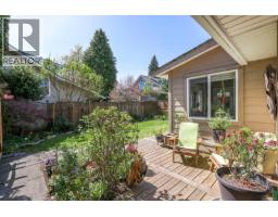 B 226 1st St, Courtenay, BC V9N1A6 Photo 12