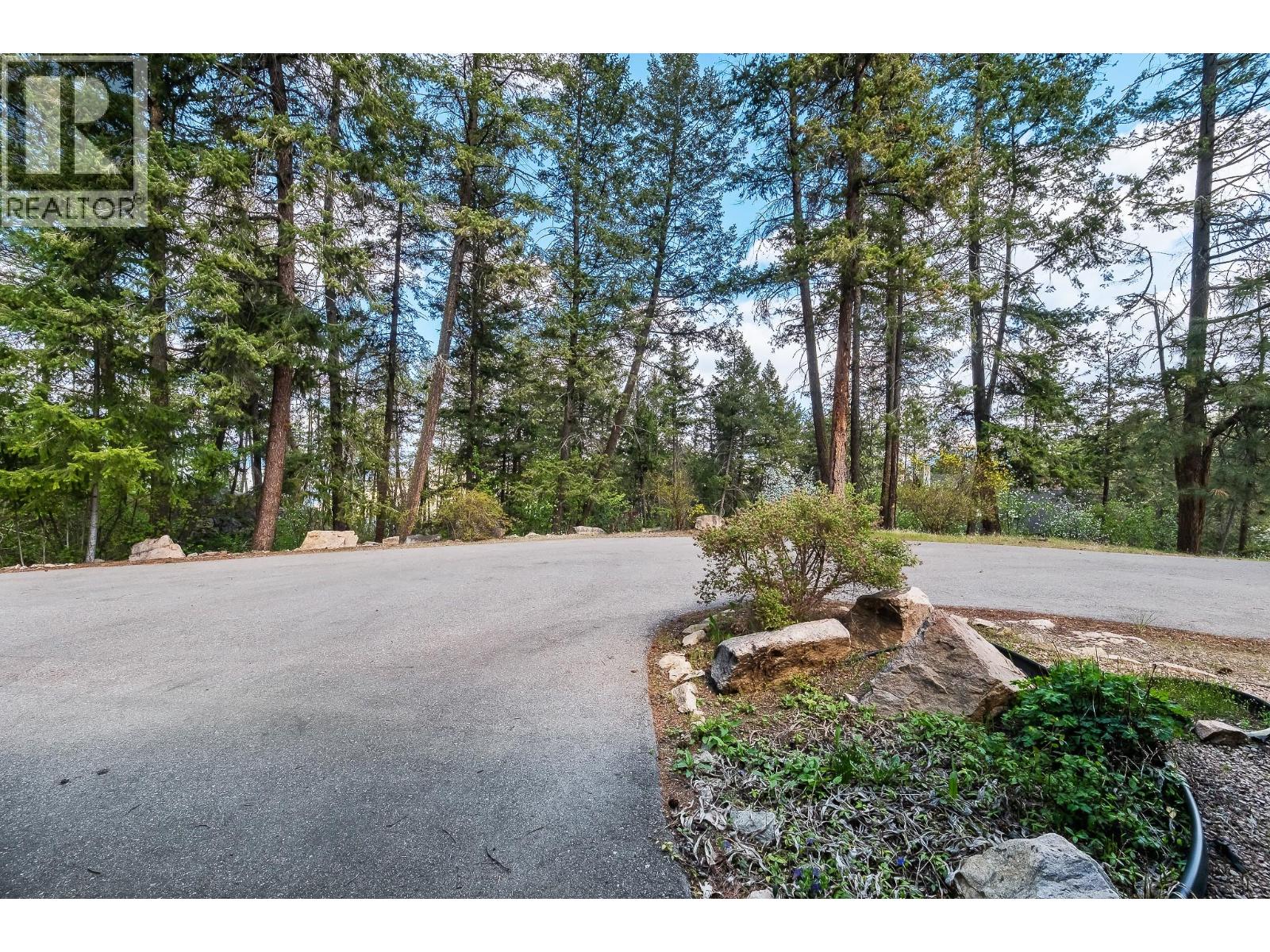 9276 Chinook Road, Vernon