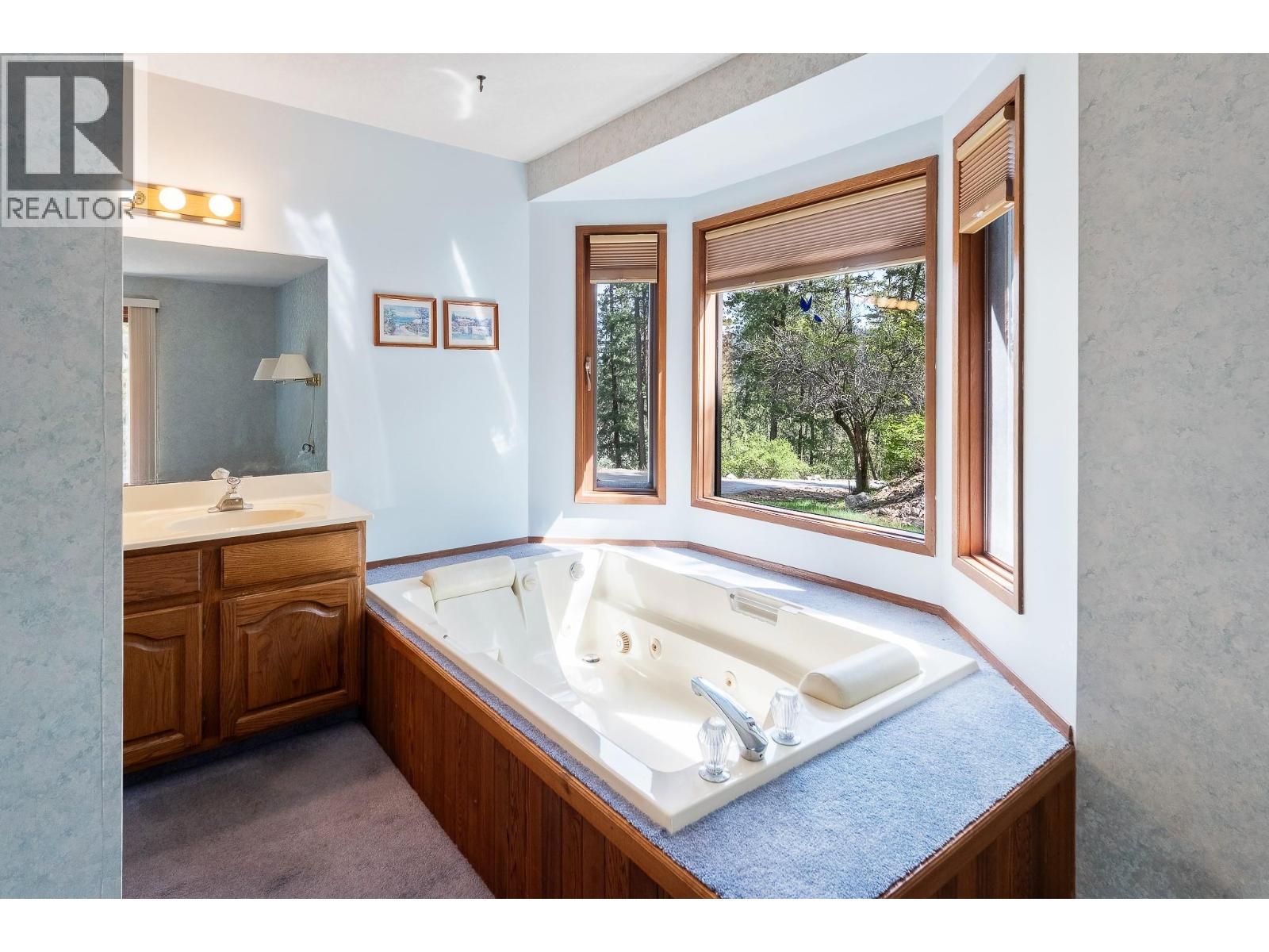 9276 Chinook Road, Vernon