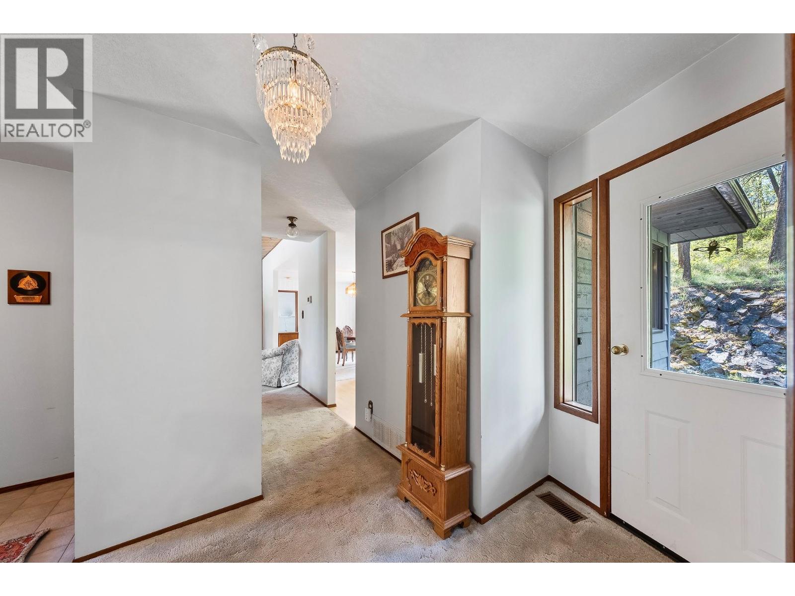 9276 Chinook Road, Vernon