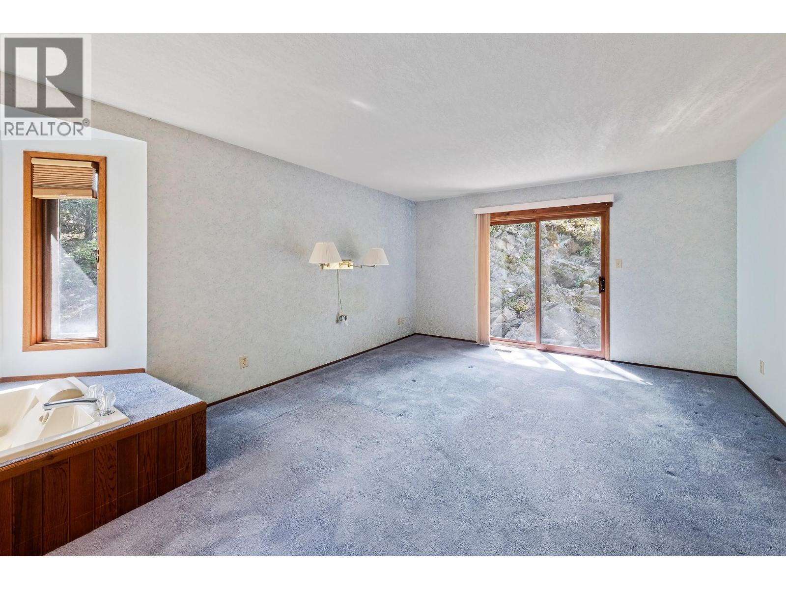 9276 Chinook Road, Vernon