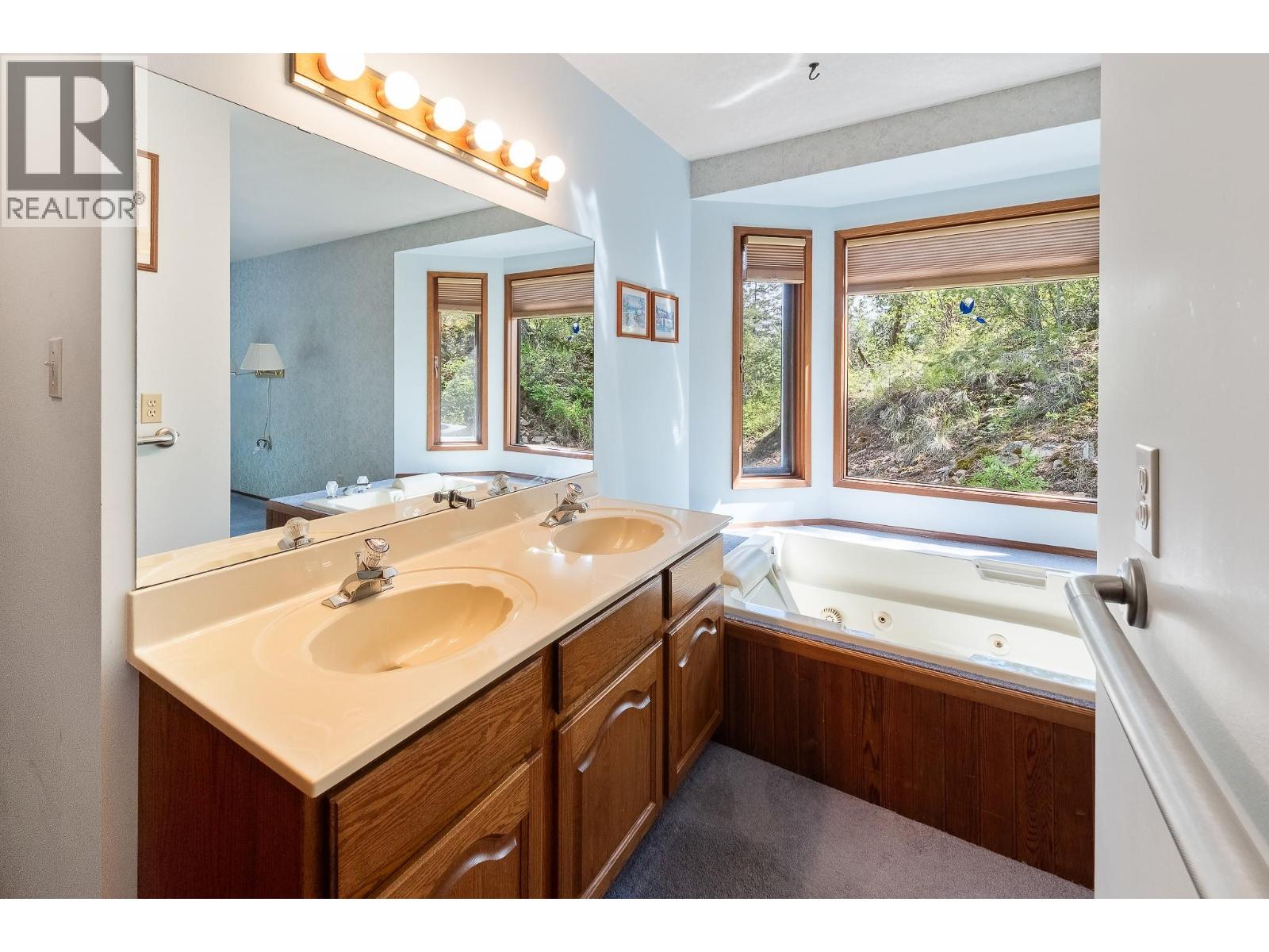 9276 Chinook Road, Vernon