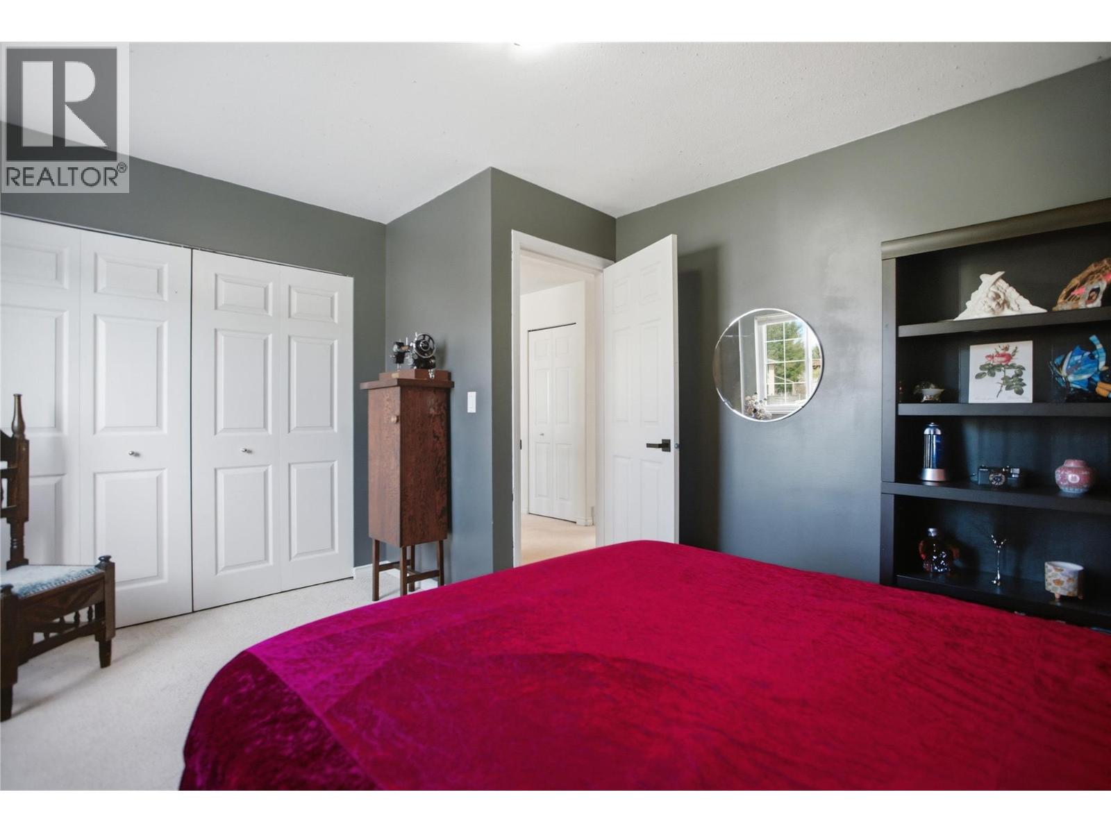 2890 SCOTT Place - 24