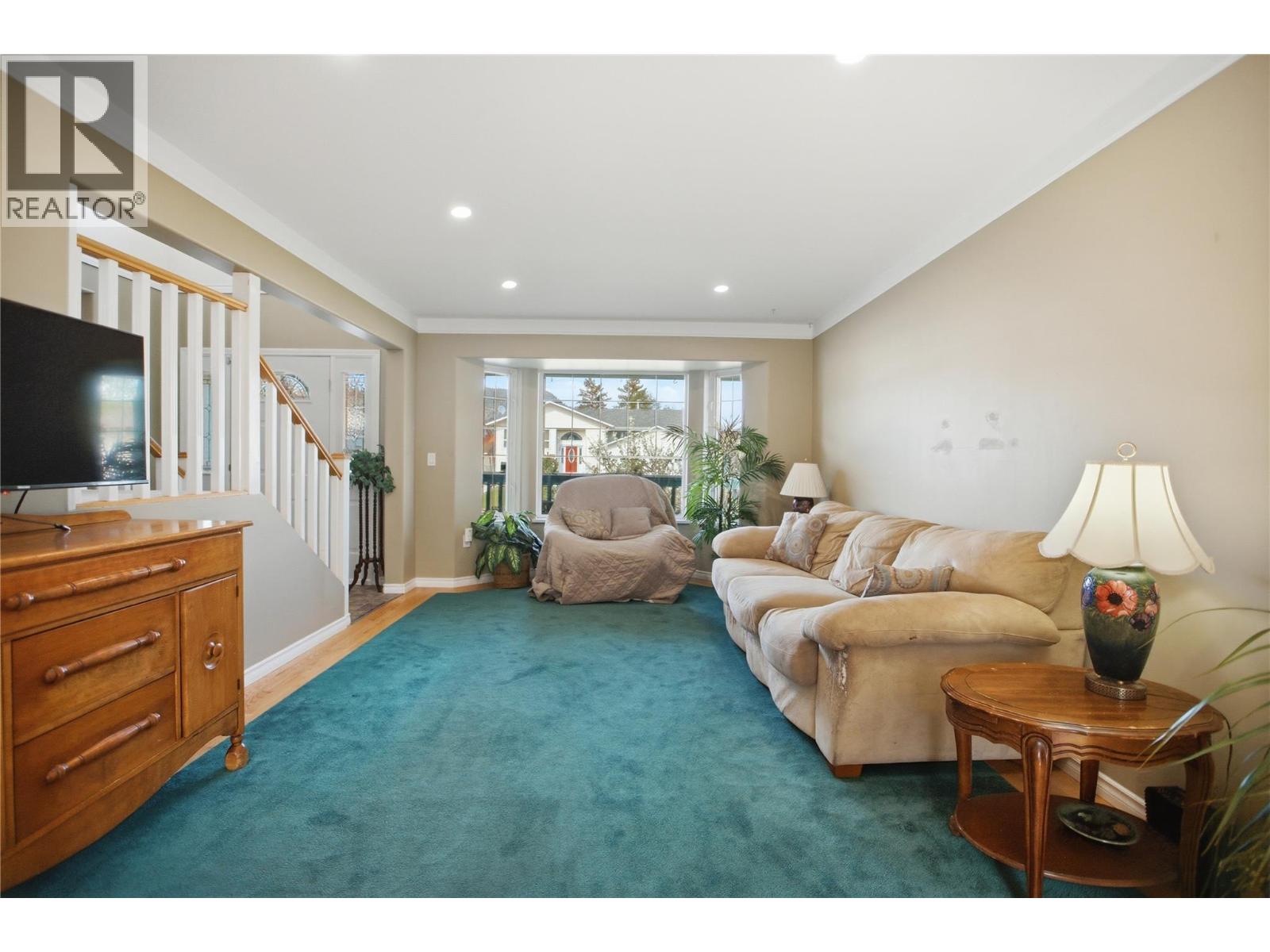 2890 SCOTT Place - 7