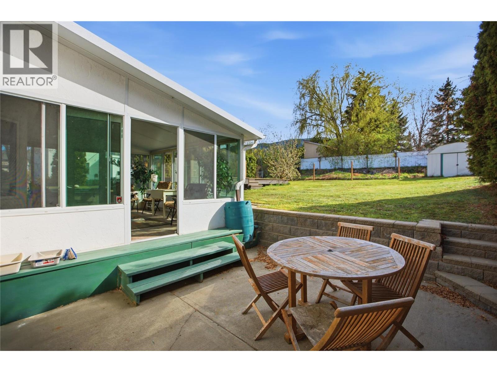 2890 SCOTT Place - 39