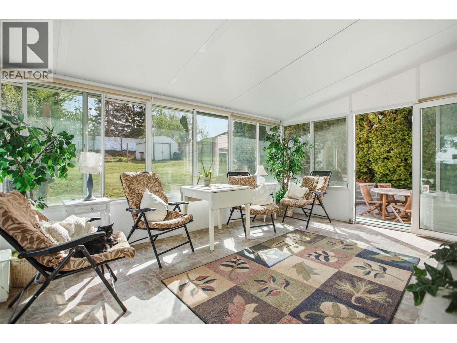 2890 SCOTT Place - 38