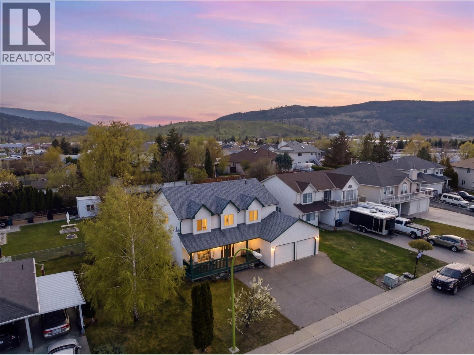 2890 SCOTT Place - 48