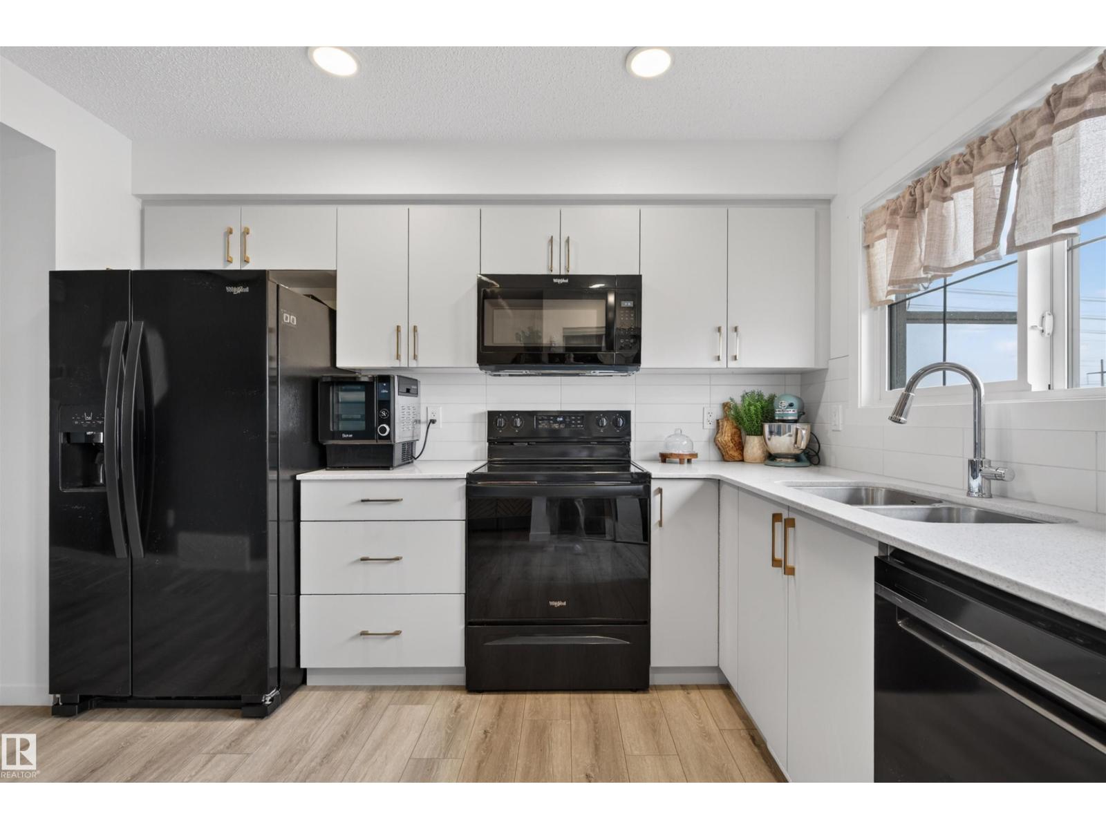 2824 192 ST NW, Edmonton