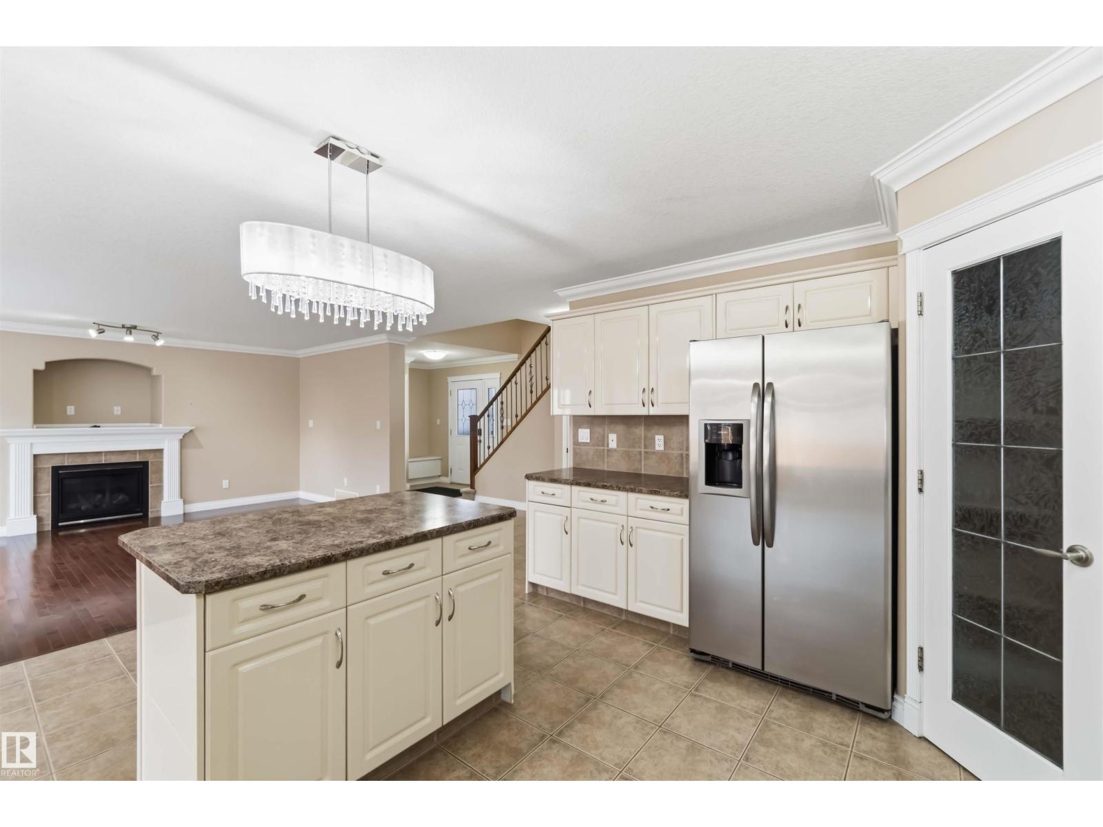 16412 60 ST NW - 10