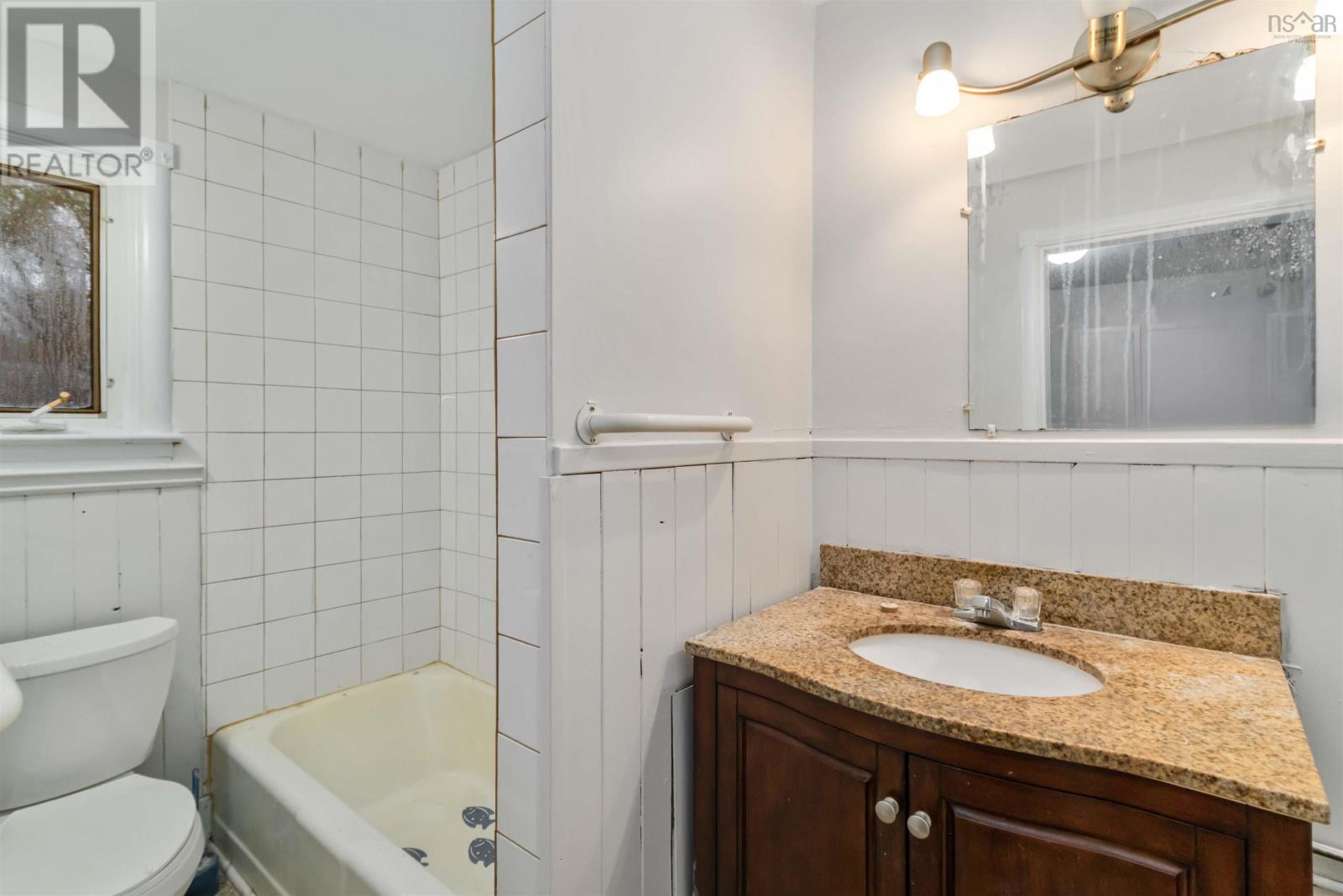 Unit 358 Bathroom
