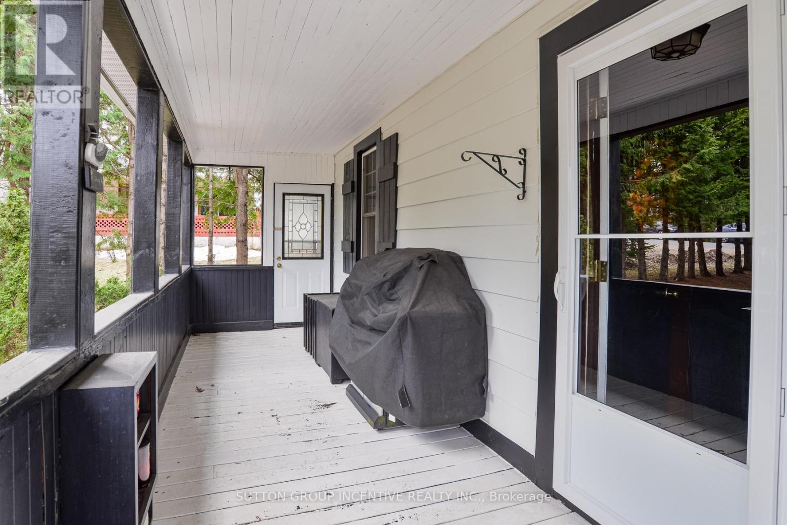 269 MAIN STREET - 32
