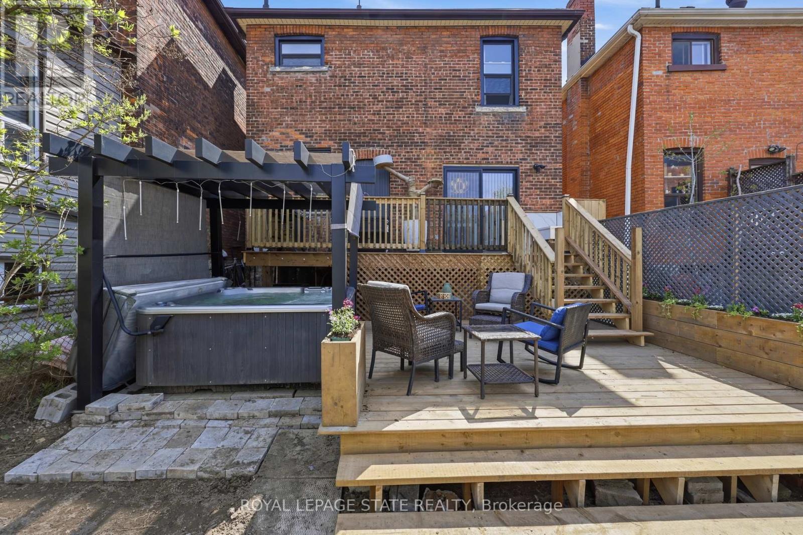 361 CUMBERLAND AVENUE - 37