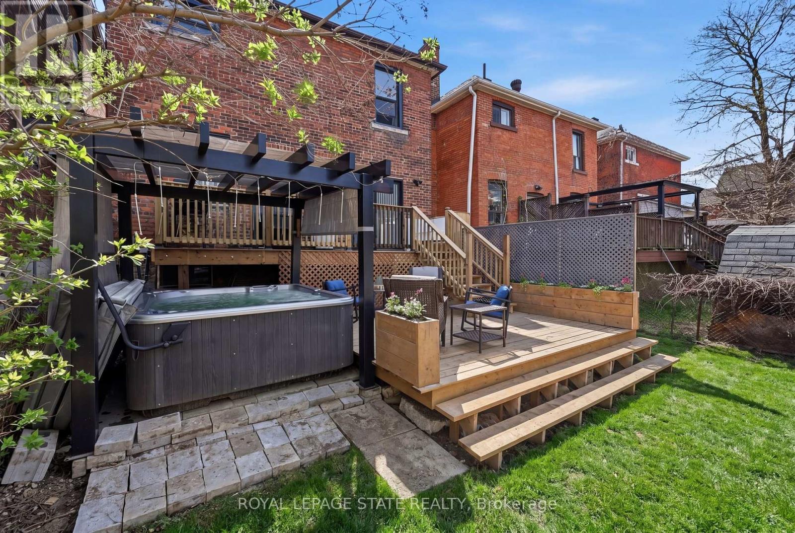 361 CUMBERLAND AVENUE - 39