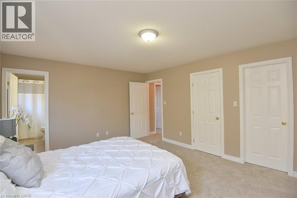 72 ETHERINGTON Crescent - 8