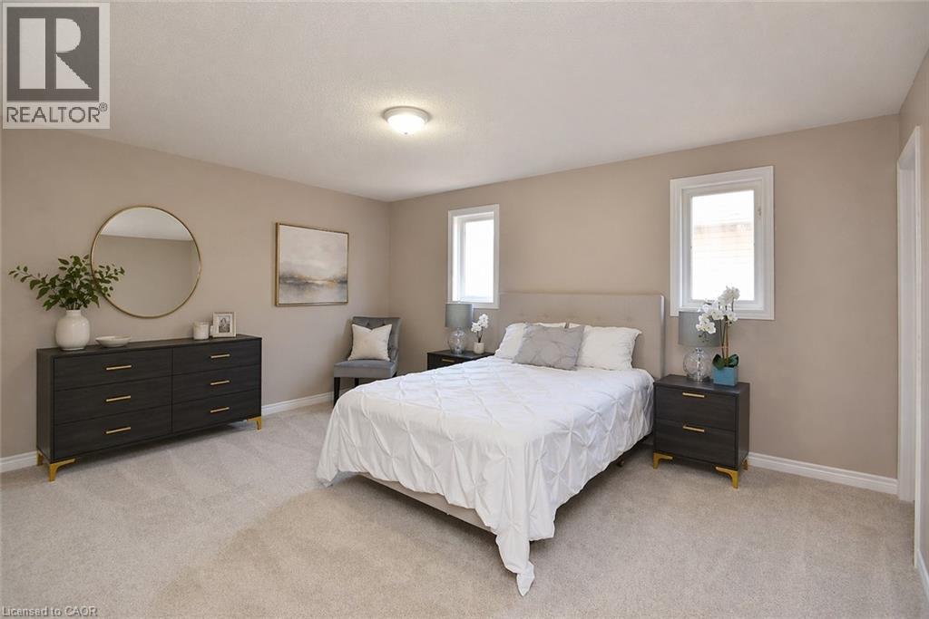 72 ETHERINGTON Crescent - 9