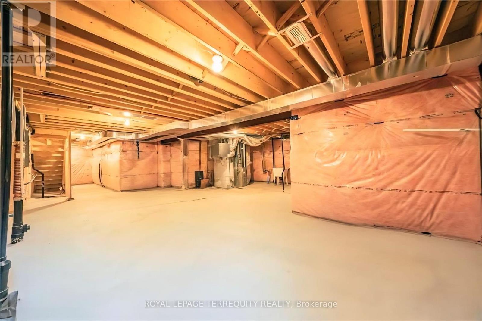 44 COTTONWOOD CRESCENT — photo 36