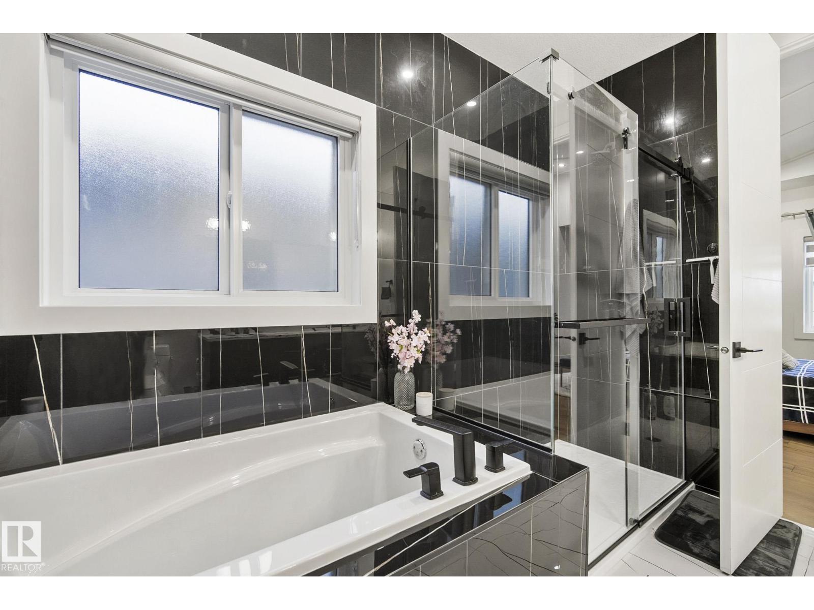 1108 150 AV NW, Edmonton