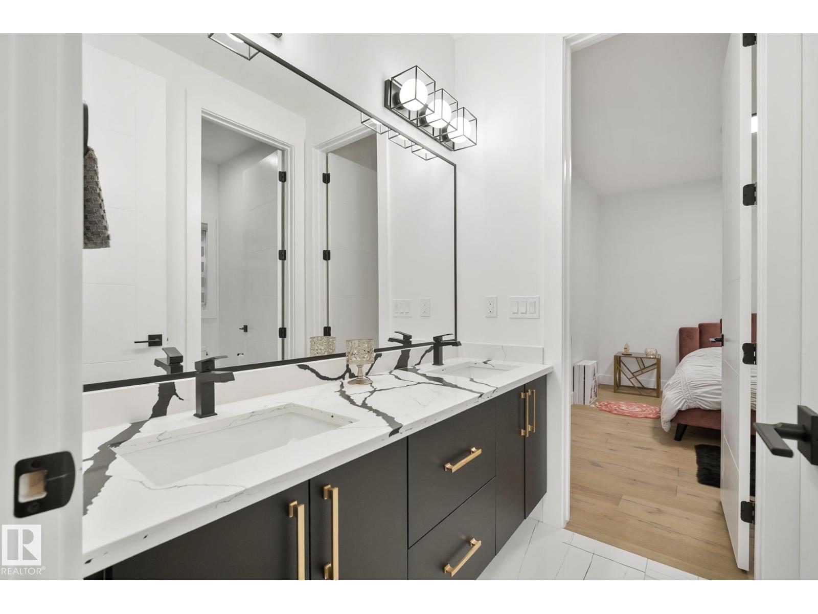 1108 150 AV NW, Edmonton