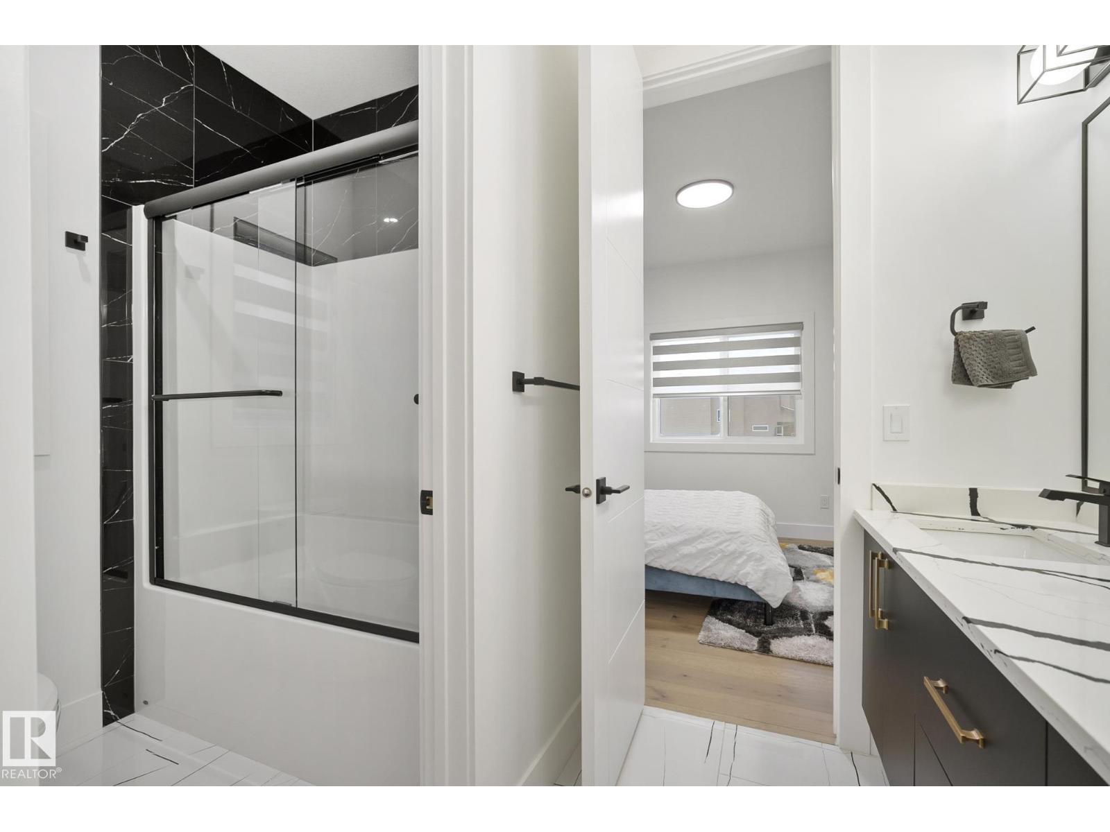 1108 150 AV NW, Edmonton