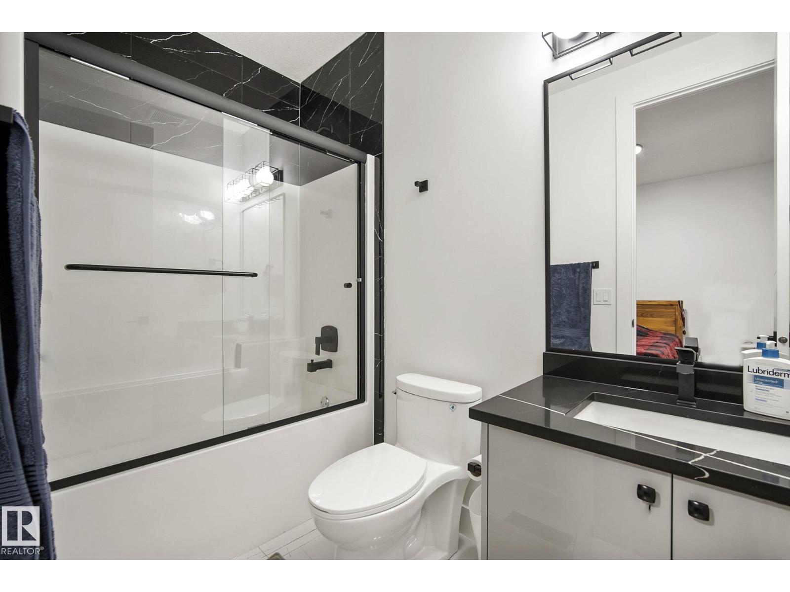 1108 150 AV NW, Edmonton