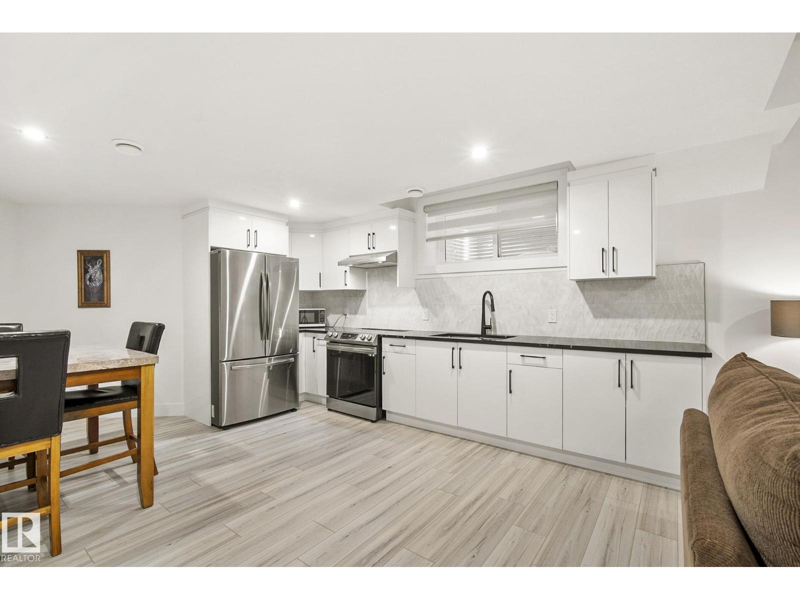 1108 150 AV NW, Edmonton
