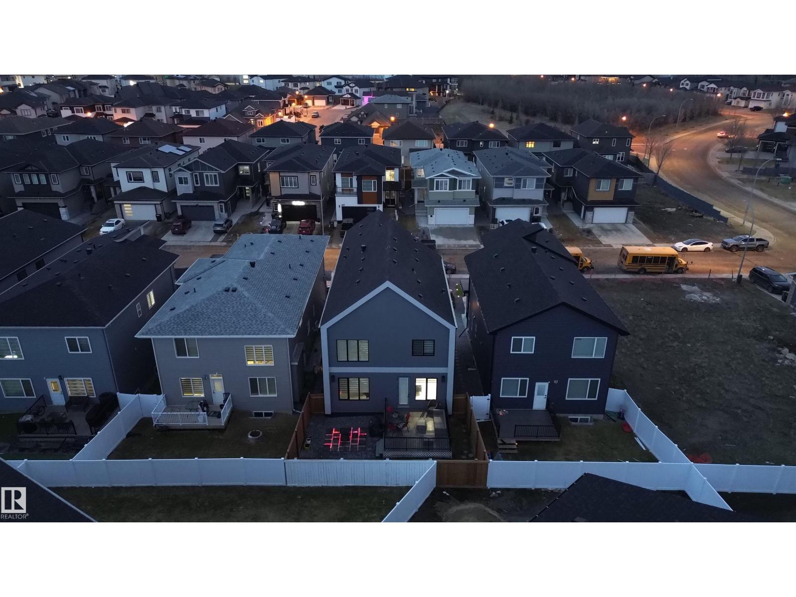 1108 150 AV NW, Edmonton